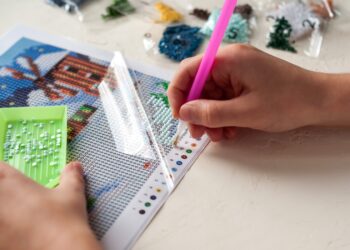 Diamentowy haft jako narzędzie do terapii zajęciowej i rehabilitacji