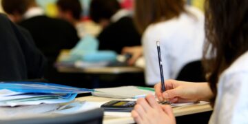 Praca w zróżnicowanej klasie – jak wspierać uczniów z ADHD i w spektrum autyzmu?